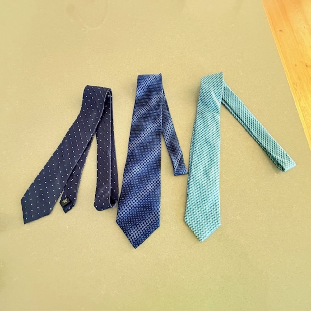 3 Men Neck Ties Blue Kenneth Cole & Michael Kors (2) Good Condition 100% Silk